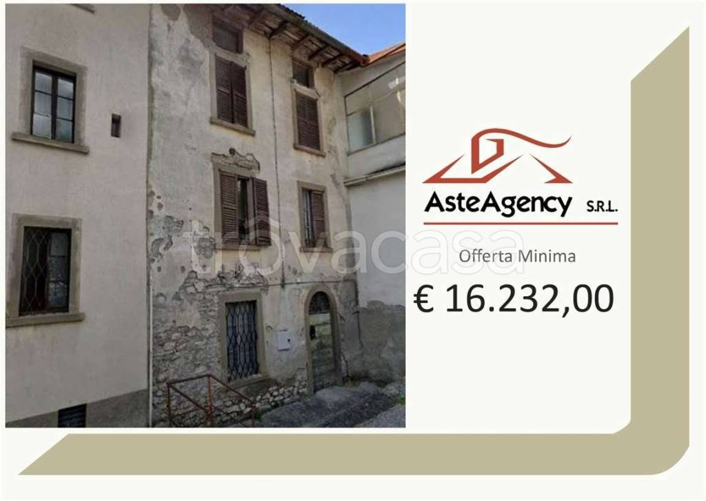 casa indipendente in vendita a Corna Imagna