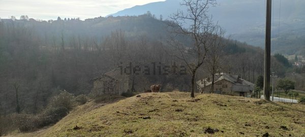 appartamento in vendita a Corna Imagna