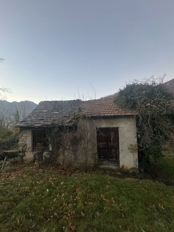 appartamento in vendita a Corna Imagna