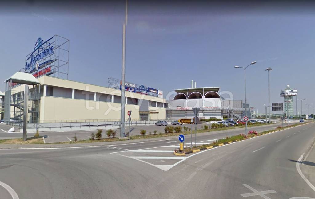 negozio in vendita a Cortenuova