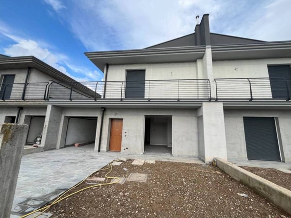 casa indipendente in vendita a Cortenuova