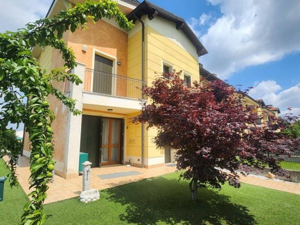 casa indipendente in vendita a Cortenuova