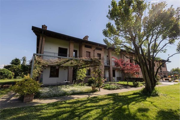 pentavano in vendita a Cortenuova