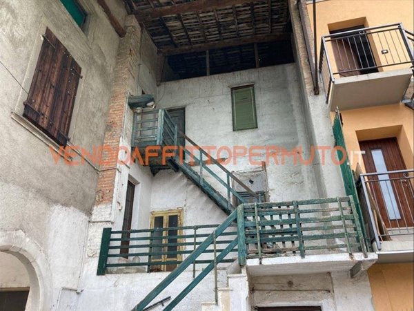 casa indipendente in vendita a Cortenuova