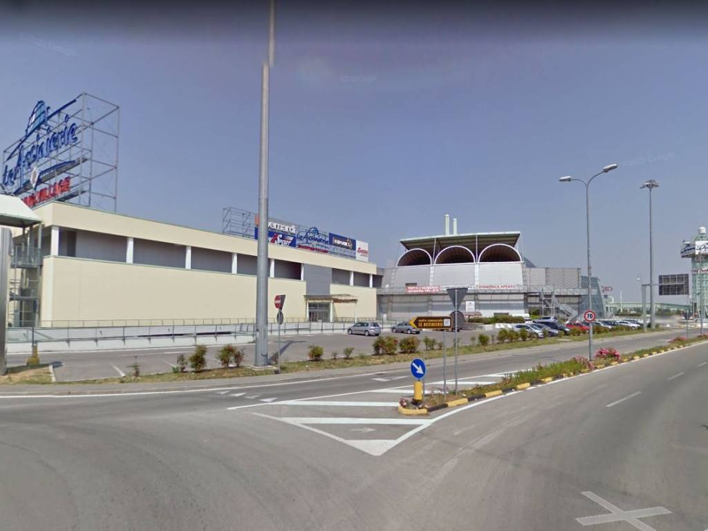 negozio in vendita a Cortenuova