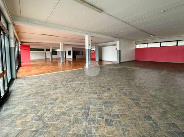 negozio in vendita a Cortenuova