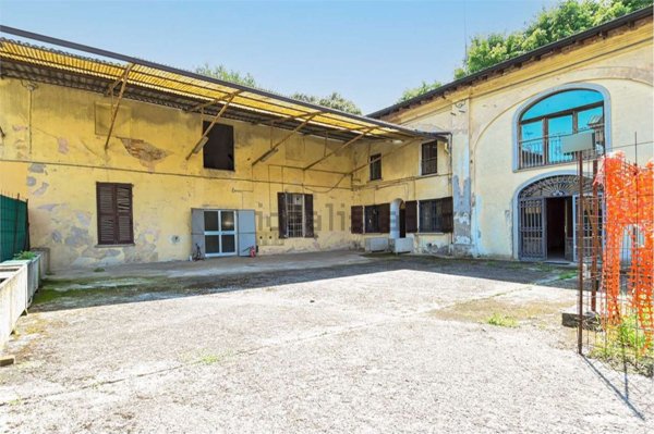 trivano in vendita a Cortenuova