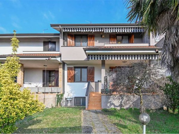 casa indipendente in vendita a Cortenuova