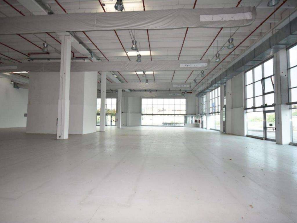 locale commerciale in vendita a Cortenuova