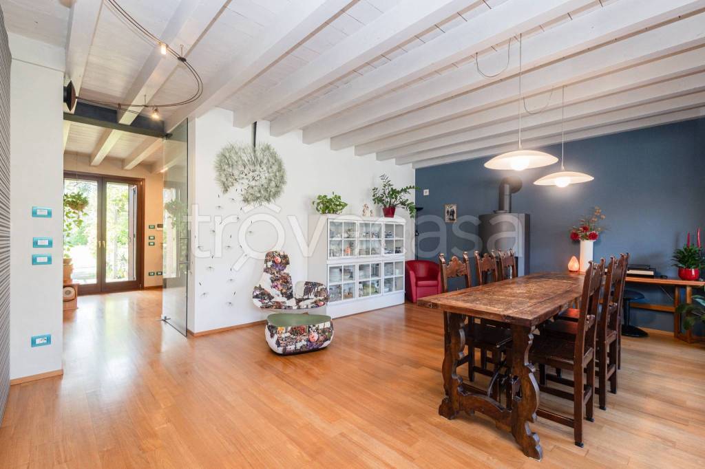 casa indipendente in vendita a Cortenuova