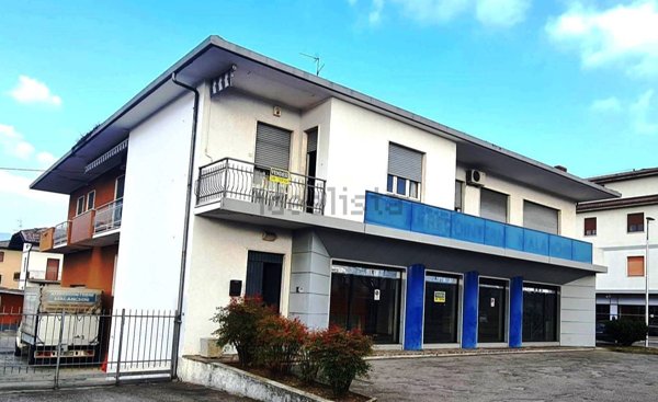 casa indipendente in vendita a Costa di Mezzate