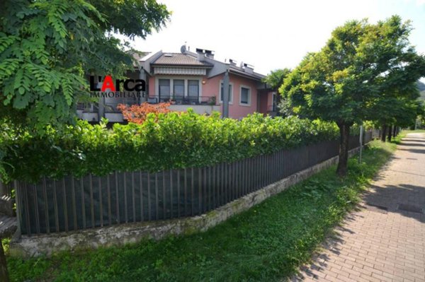 casa indipendente in vendita a Costa di Mezzate