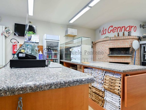 negozio in vendita a Costa di Mezzate