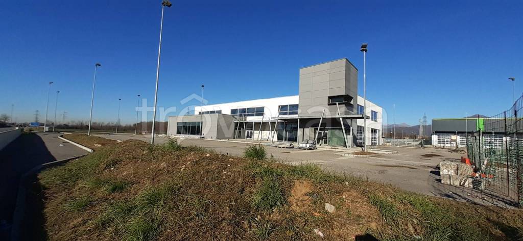 negozio in vendita a Costa di Mezzate
