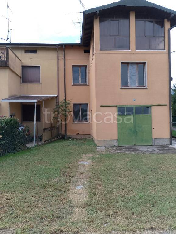 casa indipendente in vendita a Costa di Mezzate