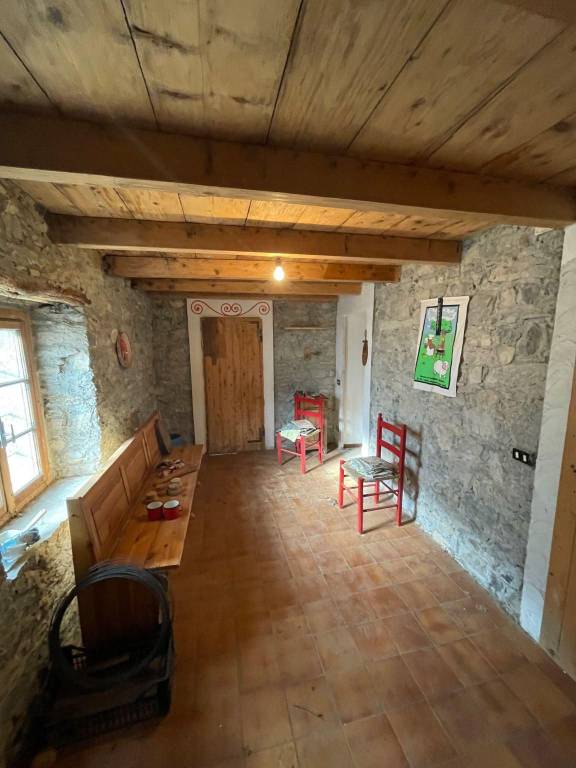 casa indipendente in vendita a Costa Valle Imagna