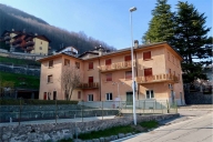 casa indipendente in vendita a Costa Valle Imagna