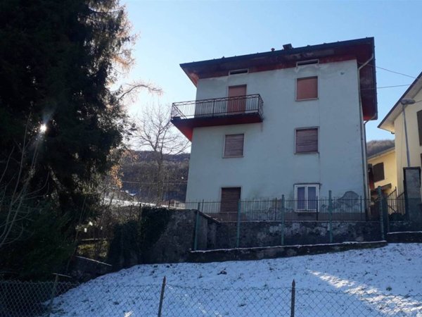 casa indipendente in vendita a Costa Valle Imagna