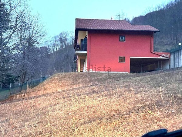 appartamento in vendita a Costa Valle Imagna