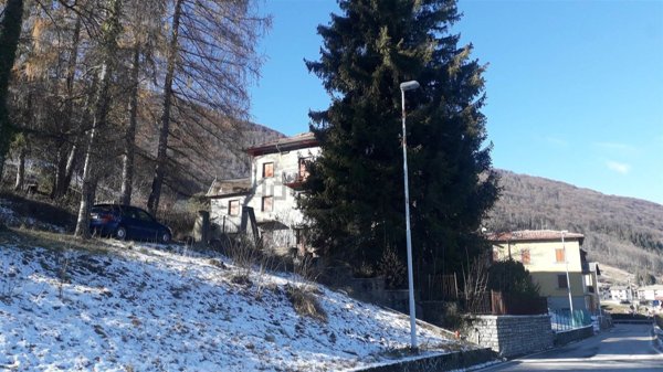 casa indipendente in vendita a Costa Valle Imagna