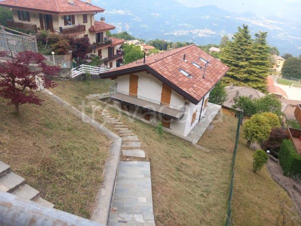 casa indipendente in vendita a Costa Valle Imagna
