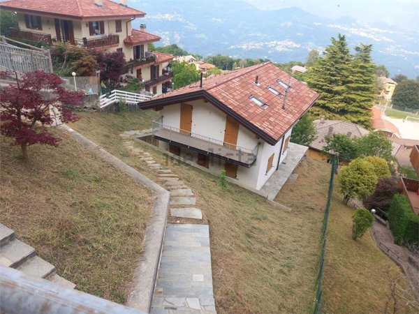 casa indipendente in vendita a Costa Valle Imagna
