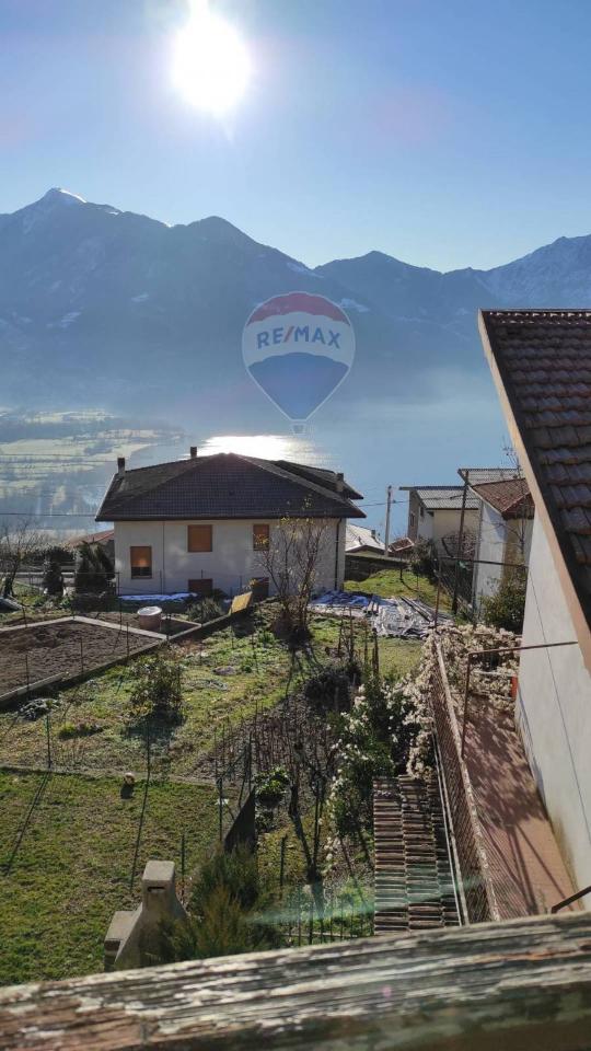 casa indipendente in vendita a Costa Volpino