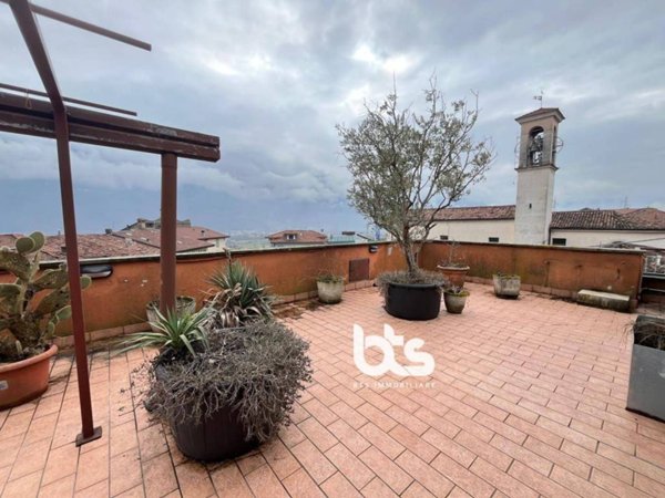 appartamento in vendita a Costa Volpino