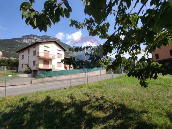 casa indipendente in vendita a Costa Volpino