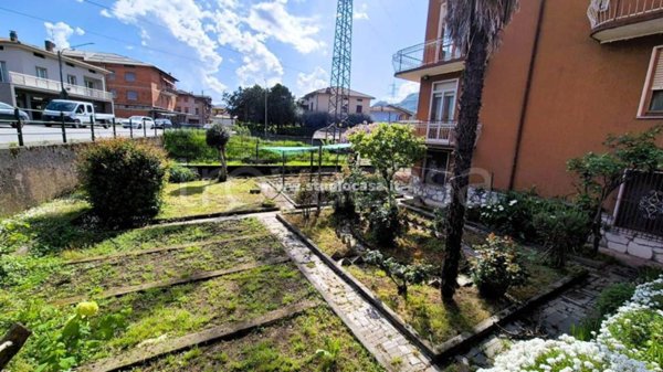 appartamento in vendita a Costa Volpino