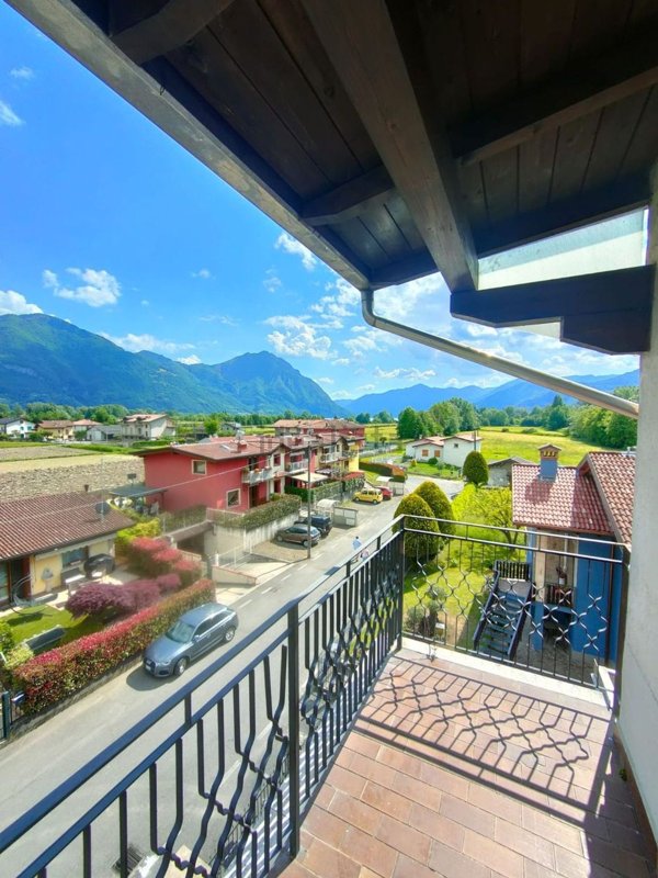 appartamento in vendita a Costa Volpino