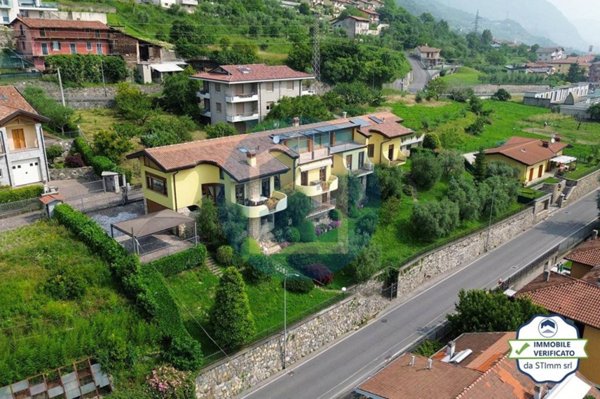 casa indipendente in vendita a Costa Volpino