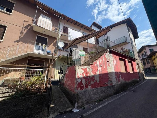 appartamento in vendita a Costa Volpino in zona Volpino