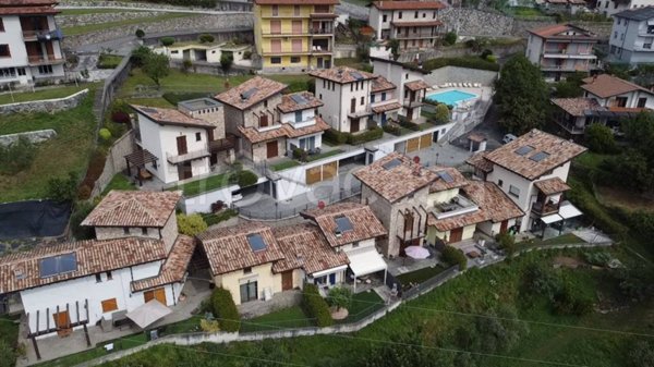 appartamento in vendita a Costa Volpino