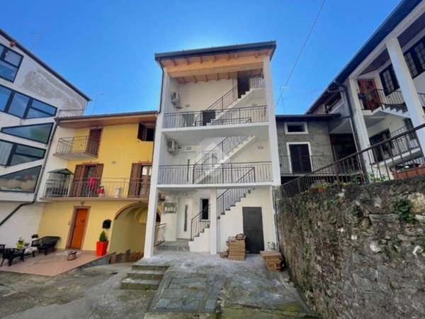appartamento in vendita a Costa Volpino
