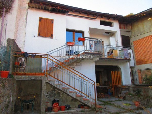 appartamento in vendita a Costa Volpino