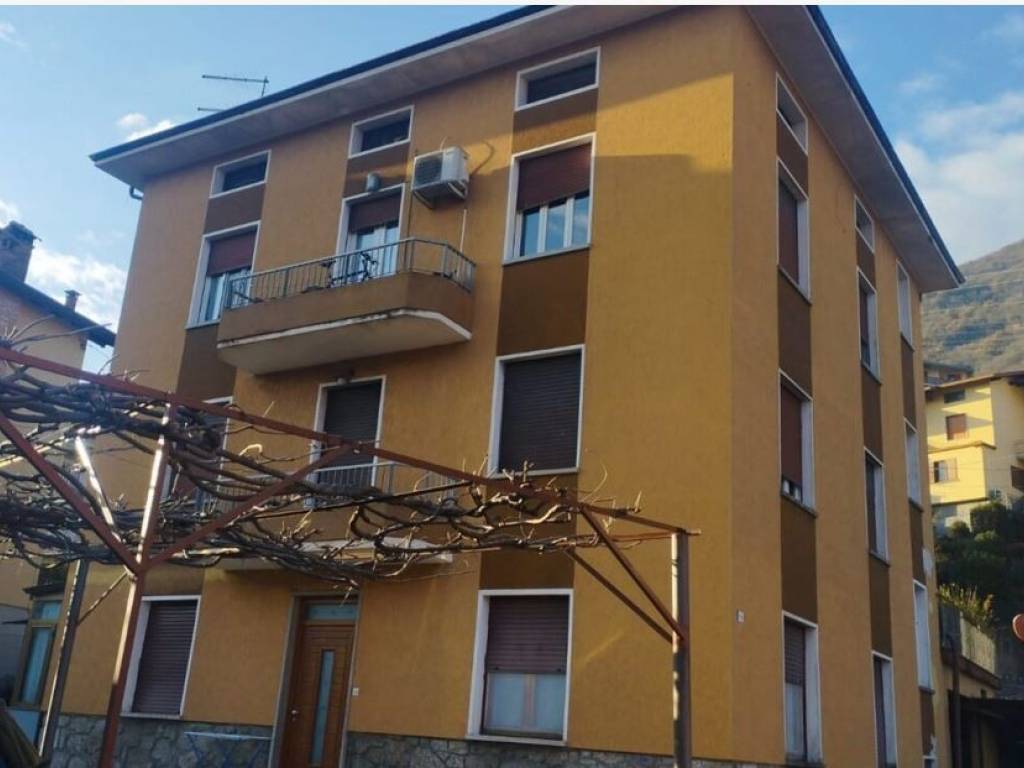 appartamento in vendita a Costa Volpino