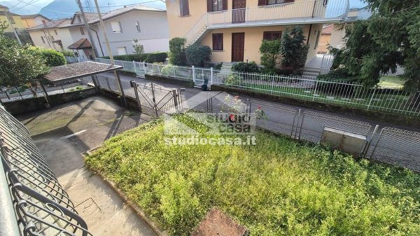 casa indipendente in vendita a Costa Volpino