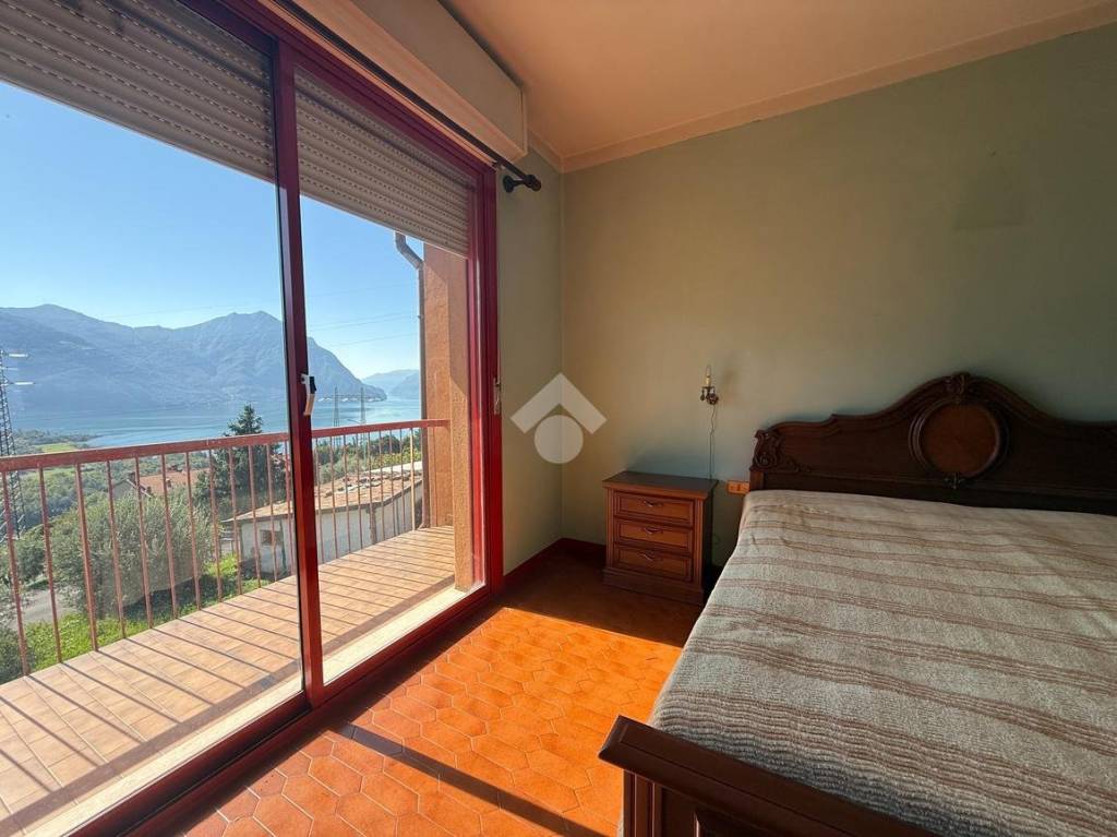 casa indipendente in vendita a Costa Volpino