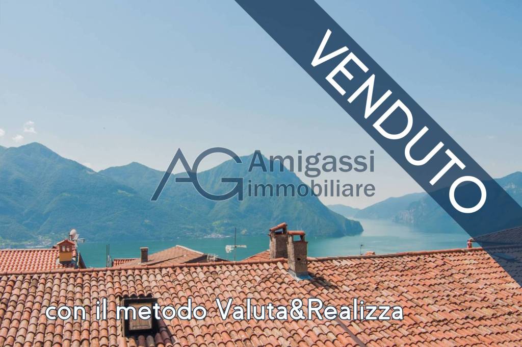 casa indipendente in vendita a Costa Volpino