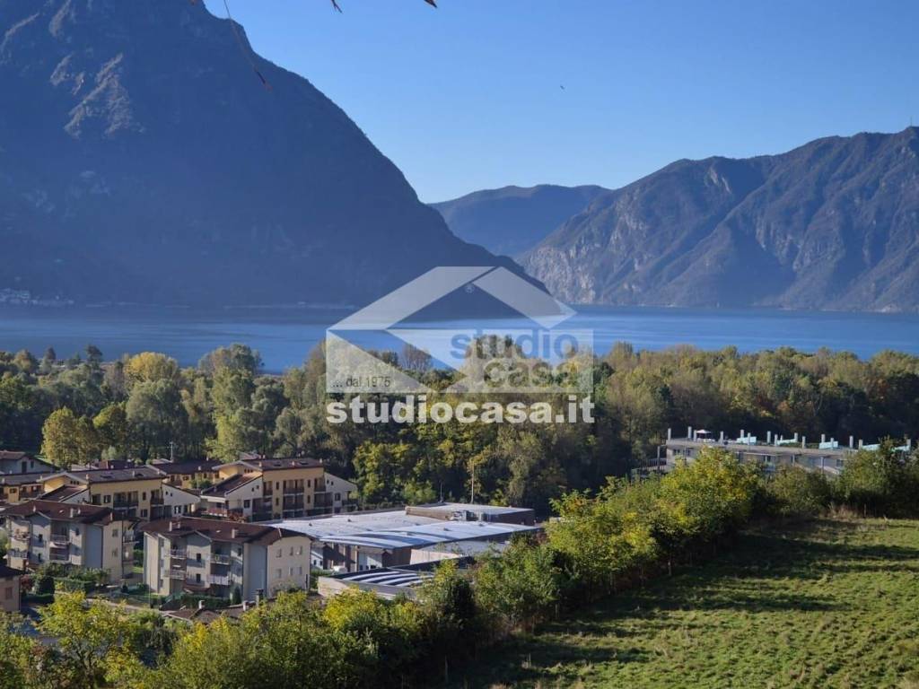 appartamento in vendita a Costa Volpino