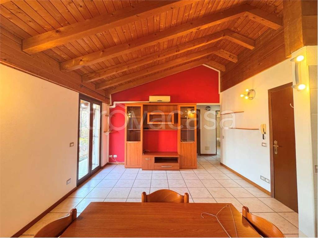 appartamento in vendita a Costa Volpino