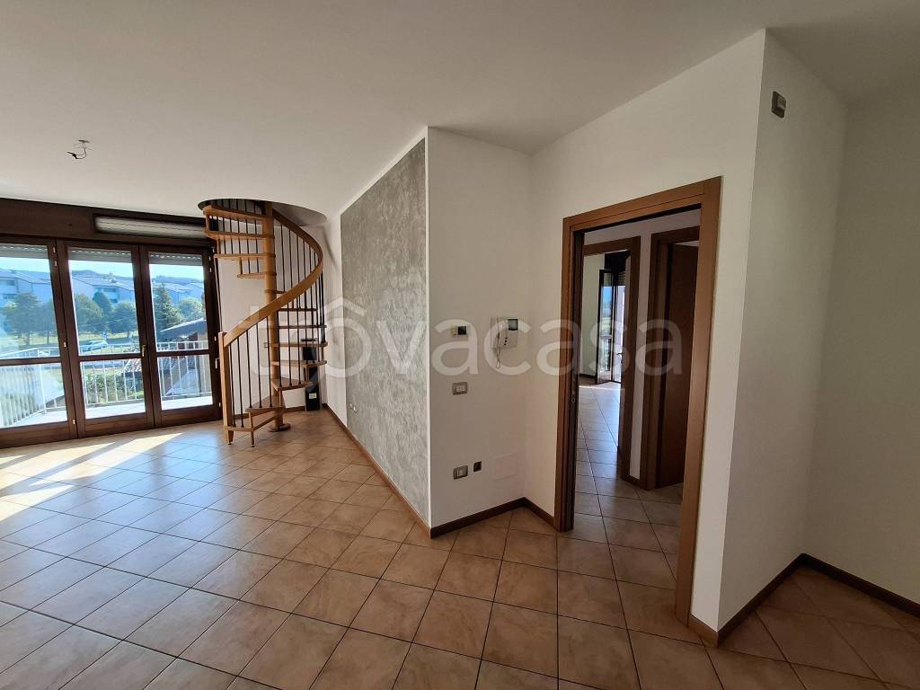 appartamento in vendita a Costa Volpino