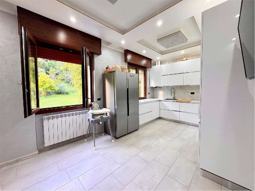 appartamento in vendita a Costa Volpino