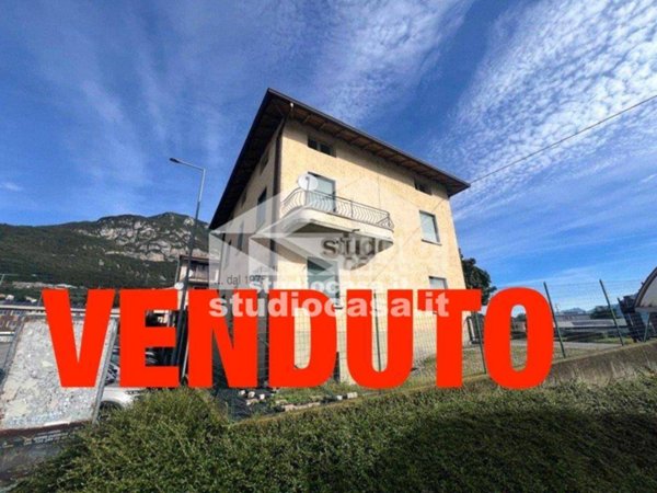 appartamento in vendita a Costa Volpino