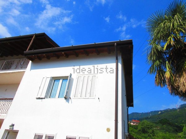 appartamento in vendita a Costa Volpino