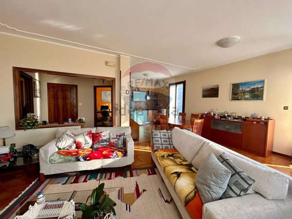 appartamento in vendita a Costa Volpino