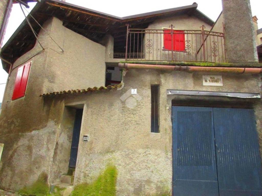 casa indipendente in vendita a Costa Volpino