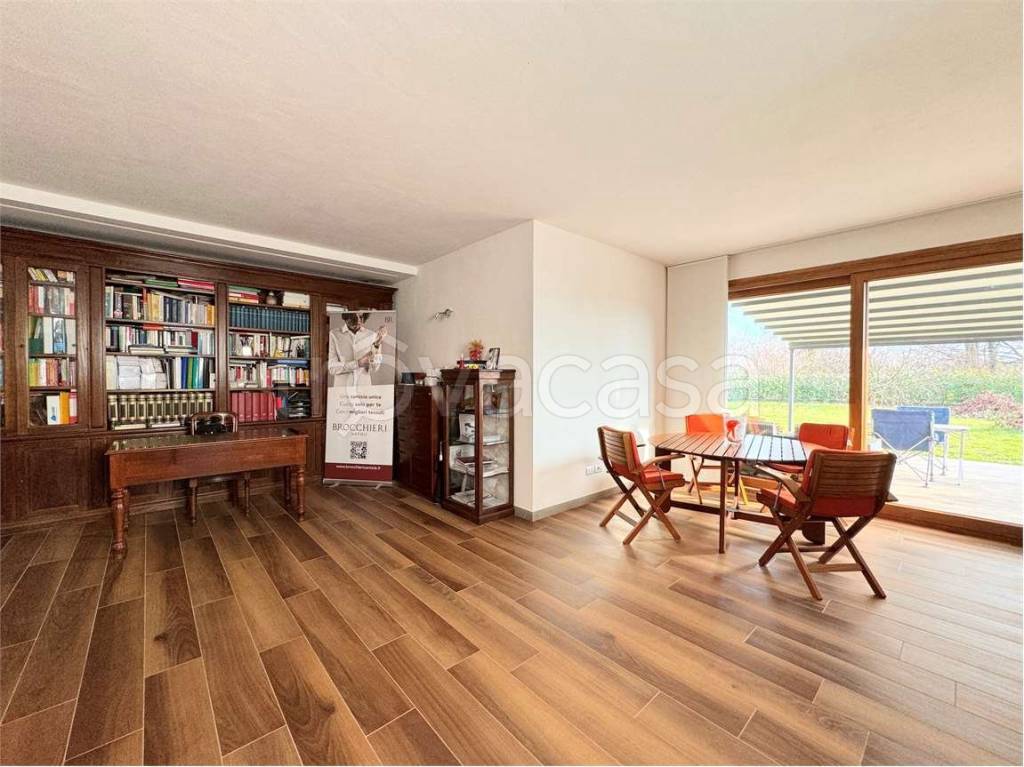 casa indipendente in vendita a Costa Volpino