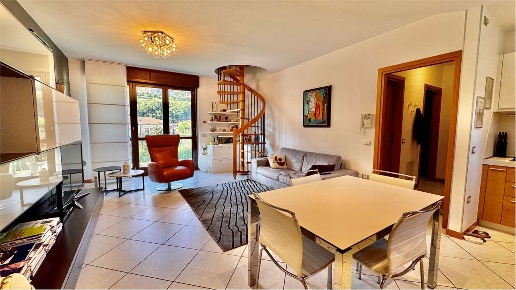 appartamento in vendita a Costa Volpino